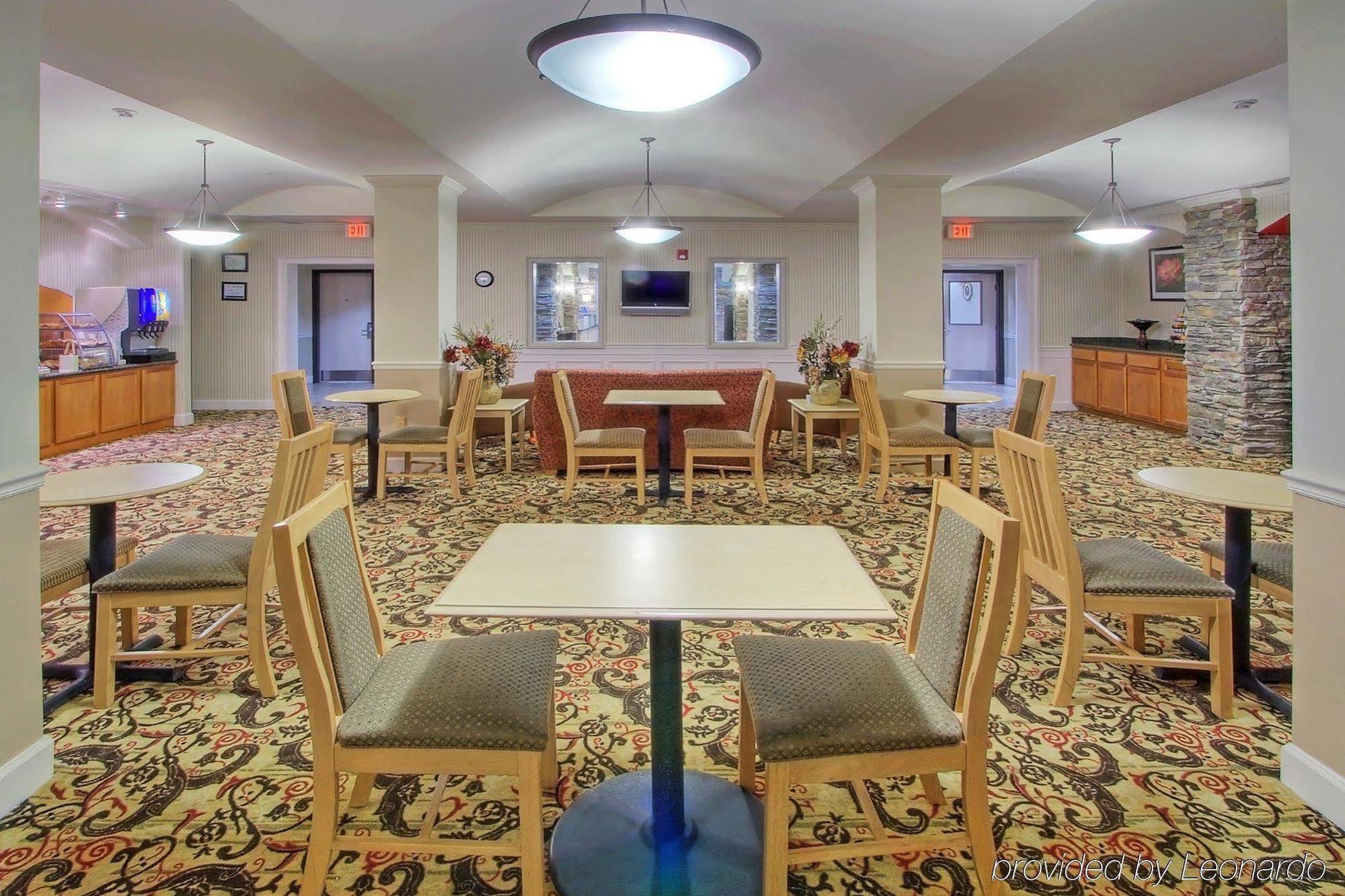 Holiday Inn Express & Suites Portales By Ihg Экстерьер фото