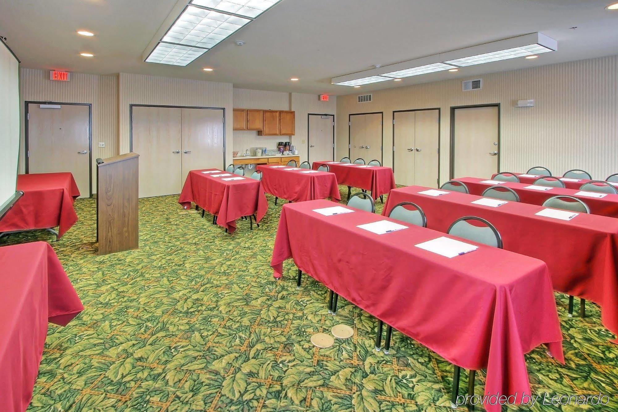 Holiday Inn Express & Suites Portales By Ihg Экстерьер фото